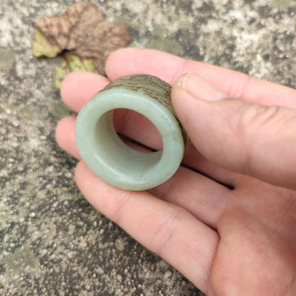 Chinese Hotan Hetian Jade Horse Carving Sculpture Collector Thumb Ring Jewelry
