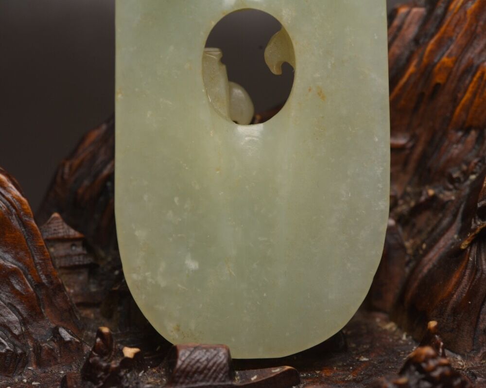 China Natural Hetian Jade Hand Carved Dragon Statue Lucky Pendants Jewelry Gift