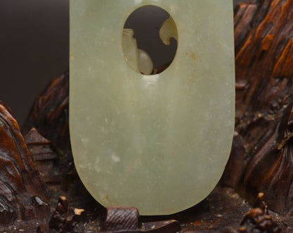 China Natural Hetian Jade Hand Carved Dragon Statue Lucky Pendants Jewelry Gift