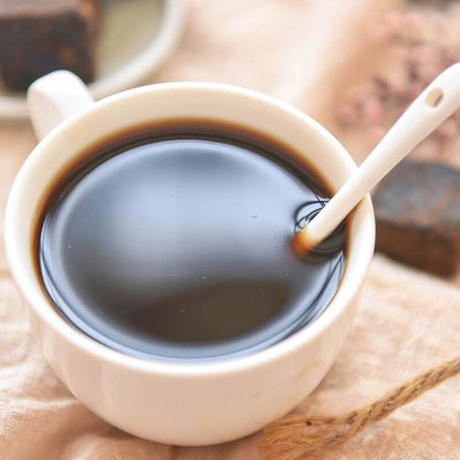 Dried Black Sugar by Hand Herbal Tea Pure Natural Makes A Healthy Tea