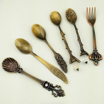 6Pcs/Set Vintage Dessert Spoons Fork 110x20mm Metal Gold Carved Coffee Tea Spoon
