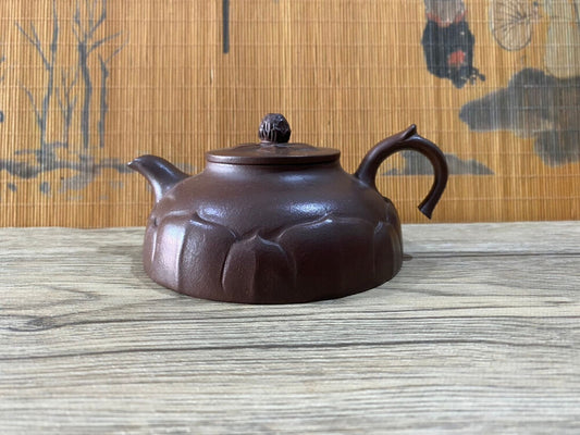 Chinese Yixing Zisha Clay Handmade Exquisite Teapot（壶 底款：如图）