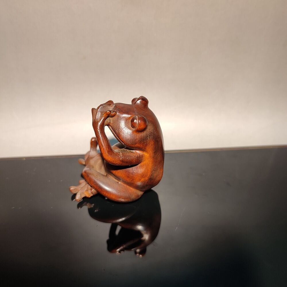 Funny mini frog statue children gift Hobby collection wooden carving home decor