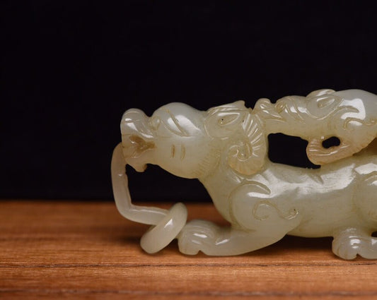Chinese Natural Hetian Jade Carving Beast Statue Sculpture Unique Exquisite Art