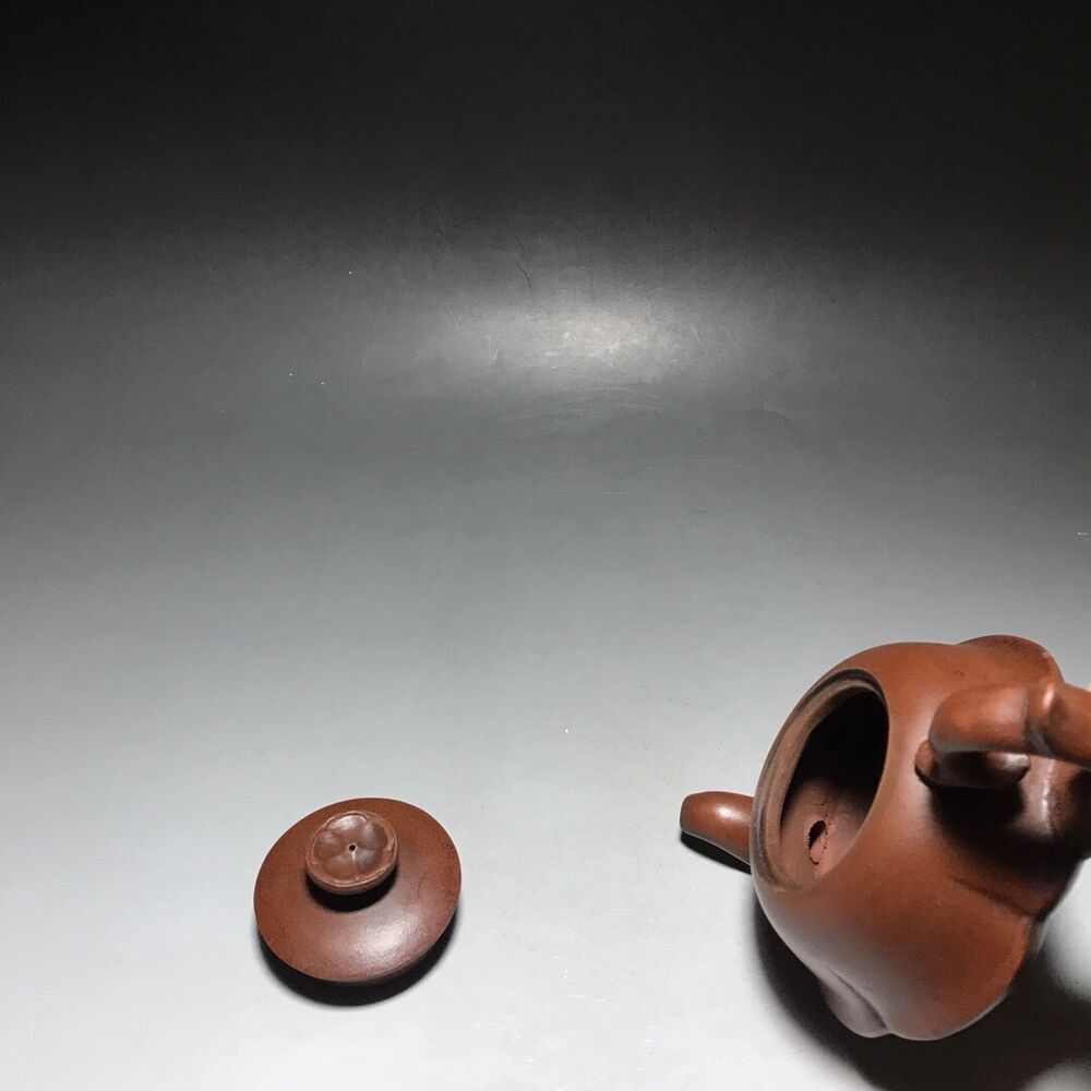 vintage chinese yixing purple clay teapot zisha ceremony carving Collectible art