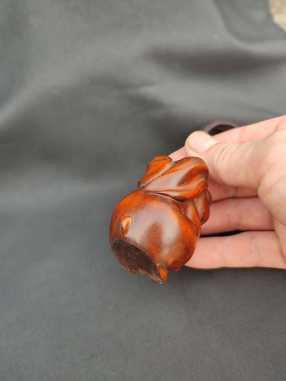 Wooden Carving Lucky Little Rabbit Statue Lovely Gift Car Phone Purse Ornament