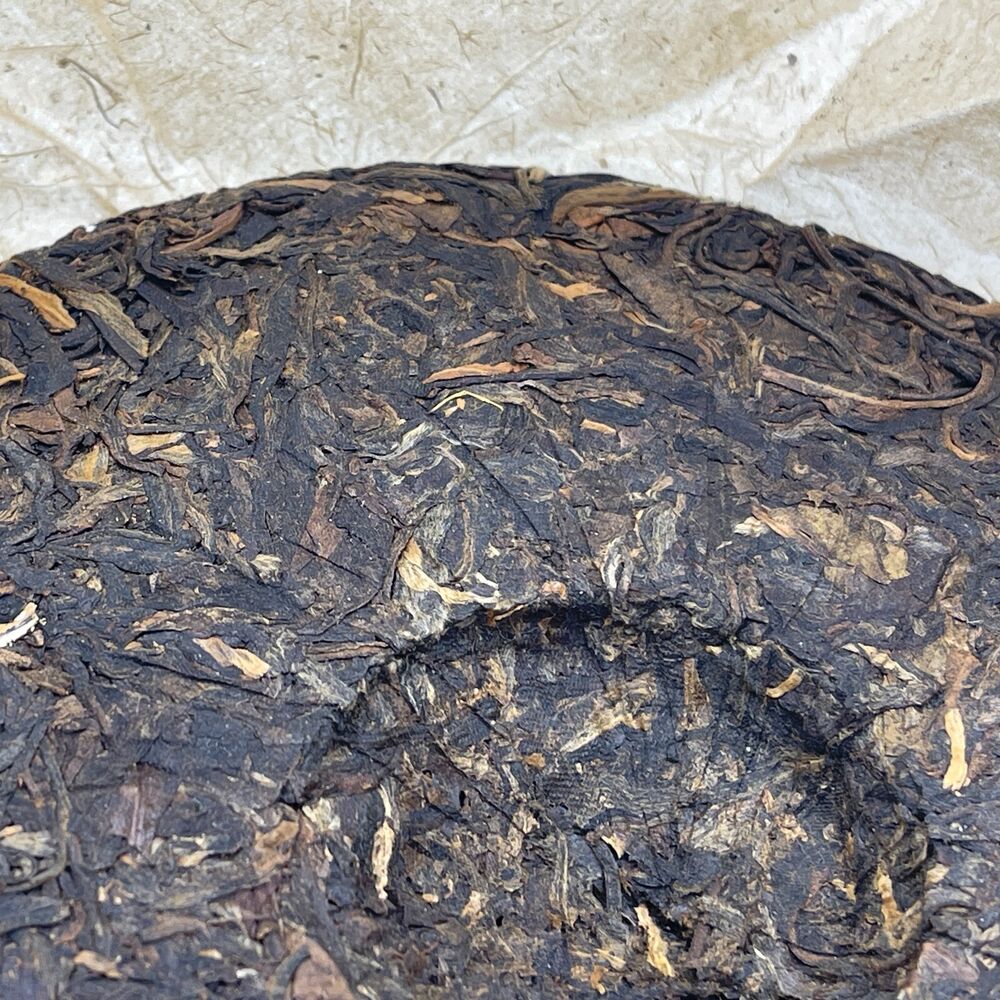 Pu-erh tea,2005, Menghai Yiwuzheng Mountain Wild Tea-Superior Grade