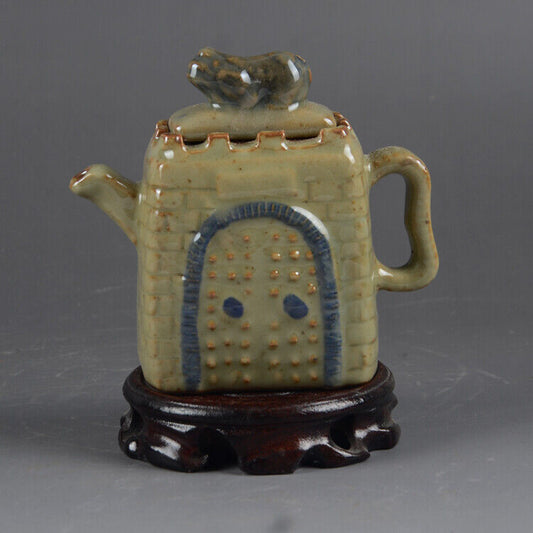 Jingdezhen Ceramic Carving City Porcelain Golden Bell Teapot