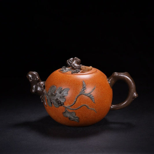 Chinese Yixing Zisha Clay Handmade Exquisite Teapot（松鼠葡萄 底款：蒋蓉）