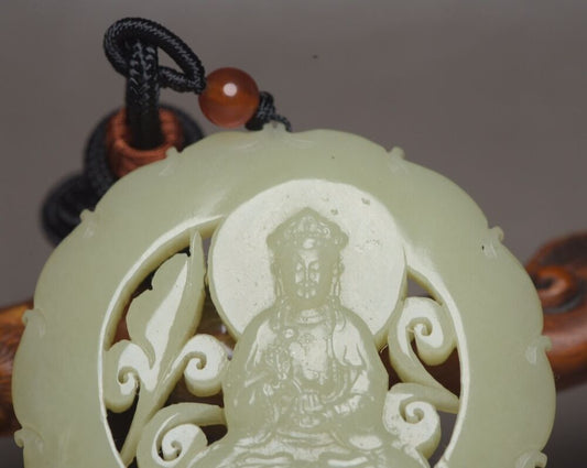 Chinese Natural Hetian Jade Carved Kwan Yin Statue Good Luck Pendant Jewelry Art