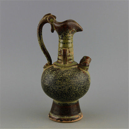 Tea Powder Glazed Double System Longbing Pot of Song and Yue Kilns in China