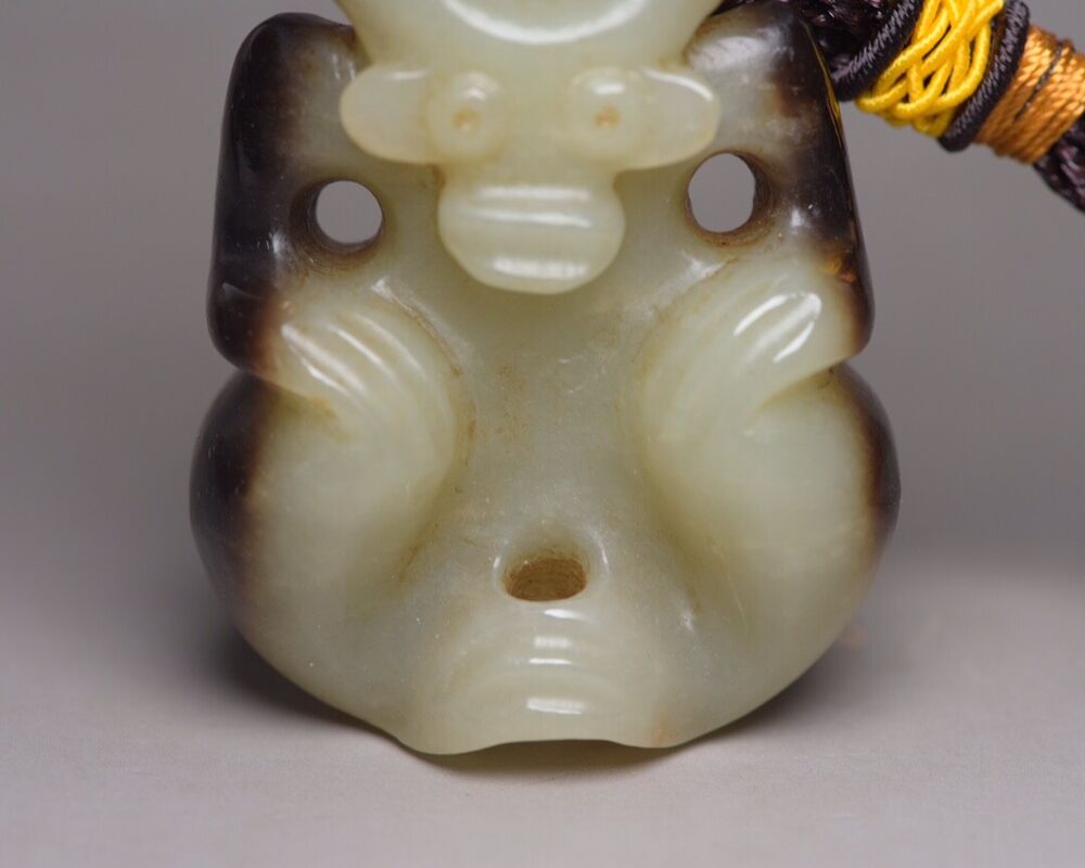 Chinese Antique Natural Hetian Jade Carved Exquisite Statue Pendant Jewelry Rare