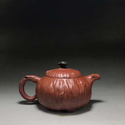 Chinese Yixing Zisha Clay Handmade Exquisite Teapot （供春 底款：顾景舟）