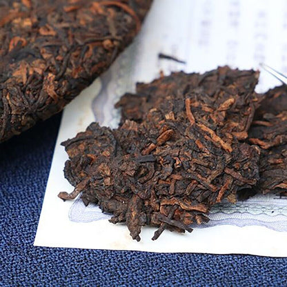 Pu 'er tea, 2013, Lanyun Lan Yun, 357 grams, cooked.