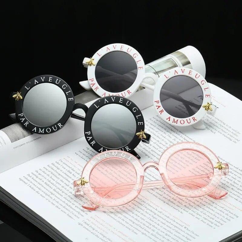 Round Frame Sunglasses Woman Retro Fashion Style Glasses Female Bee Design UV400