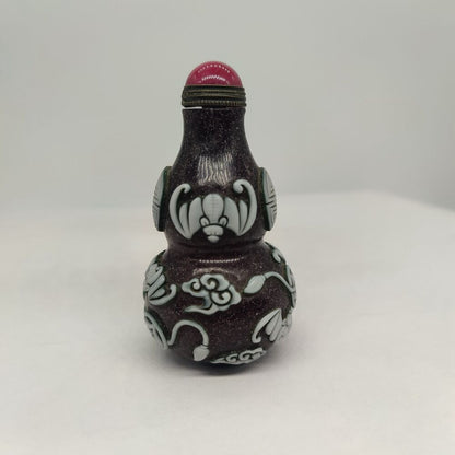 Chinese Beijing Carved Bat Exquisite Snuff Bottle Glass Box Overlay Snuffbox Art