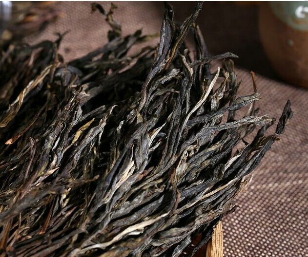 Handmade YunNan ancient puerh trees tea Raw pu-erh tea Uncooked puerh tea