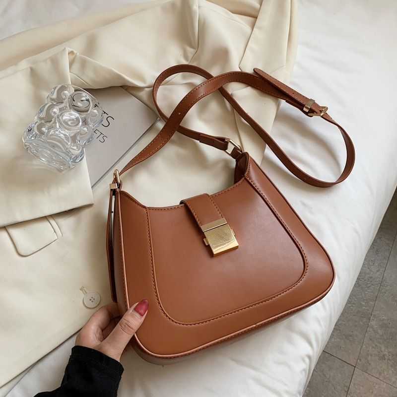 Handbags Synthetic Leather Shoulder Crossbody Bags Half Moon Shape 25*21*6 CM