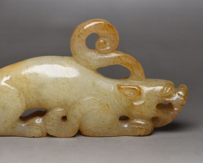 Chinese Natural Hetian Jade Hand Carving Beast Statue Exquisite Figurines Art