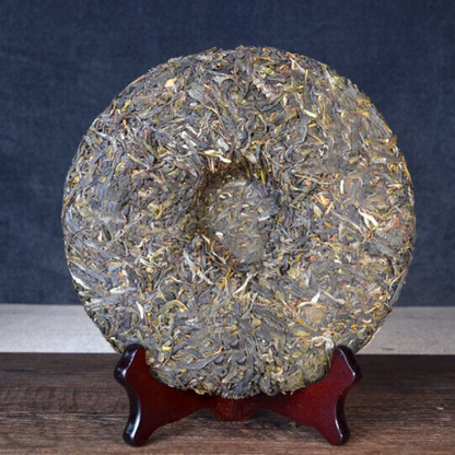 Spring Tea Yunnan Pu'er Tea Seven Seed Cake 357g Yiwu Cha Tea Old Tree-