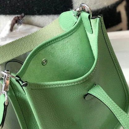 2022 NEW Women's Bucket Bag Handbag Hollowed Crossbody Bag Leather