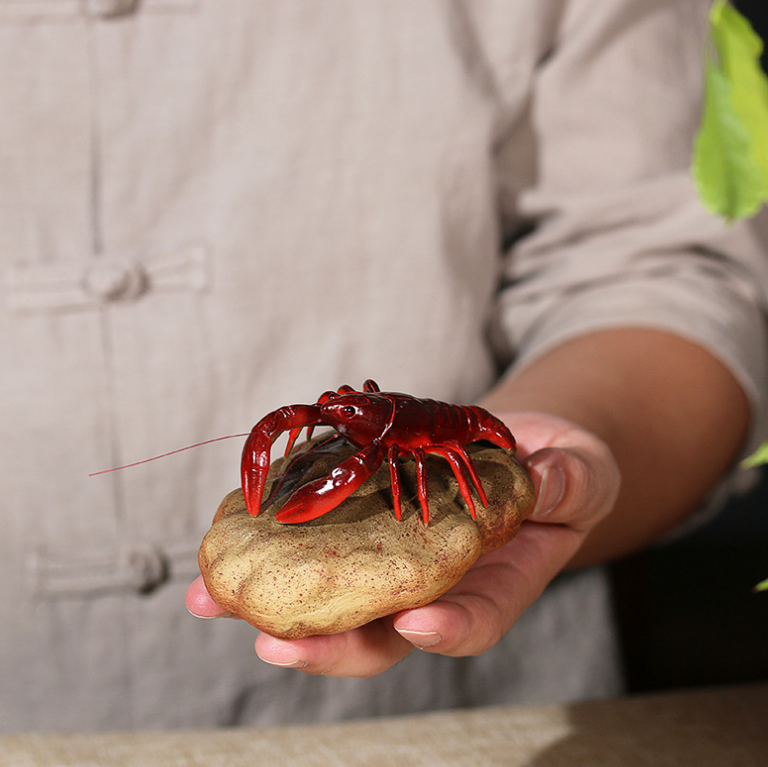 Purple sand color changing tea pet lobster stone toad Golden Toad Play Pet