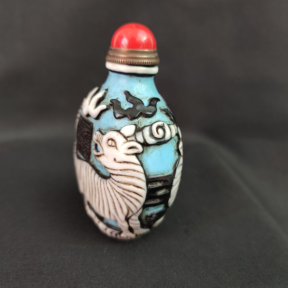 Old Peking Glass Snuff Bottle overlay snuffbox kylin pixiu statue carvings rare