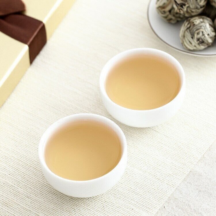 Yunnan High Mountain Old Tree White Tea Handmade Yue Guang Bai Dragon Ball Moon