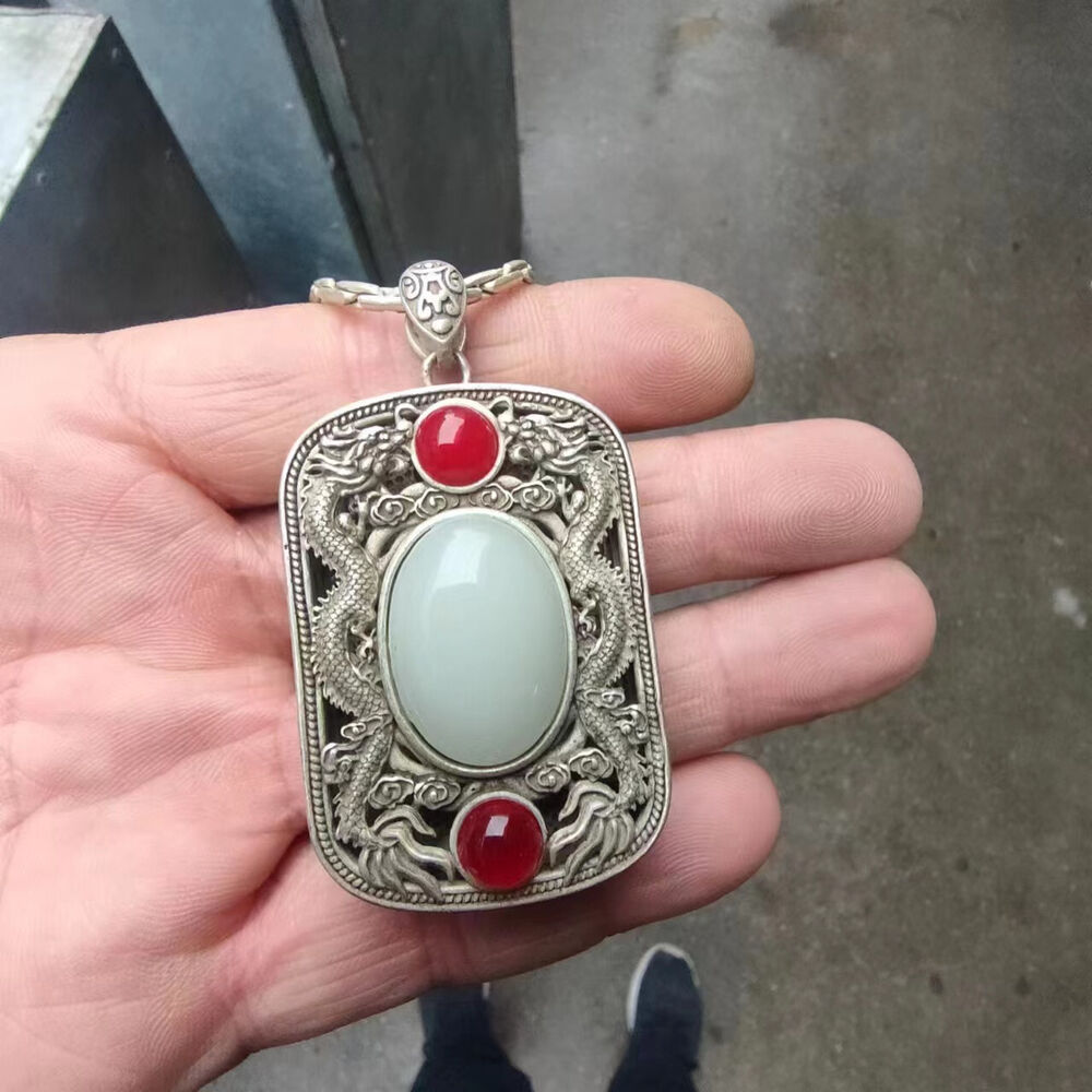 Chinese Old Tibetan Silver Hand CarvingGemstone inlay necklace pendant Collect