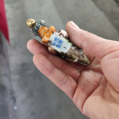 Chinese Porcelain Snuff Bottle Ceramics Exquisite Locust Statue Painting Rare