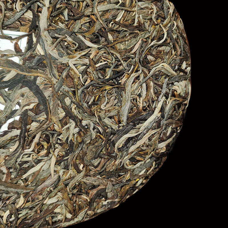 357g/12.59oz Puerh Tea Cake LaoMan'e Early Spring Tea Sweet Rhythm Puer Raw Tea