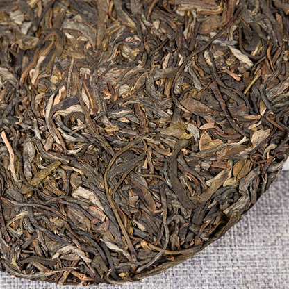 Seven Seeds Cake Spring Tea Cake 357 Organic Green Tea Yiwu Fenghuang Wo-