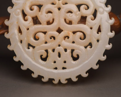 Chinese Natural Hetian Jade Carving Dragon Statue Exquisite Pendant Jewelry Art