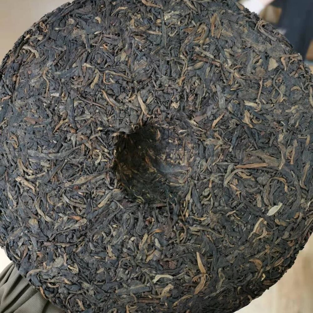 Mengku Rongshi 2007 Shen Puer Speciality Qing Bing Raw Pu'er Tea Cake 400g Green