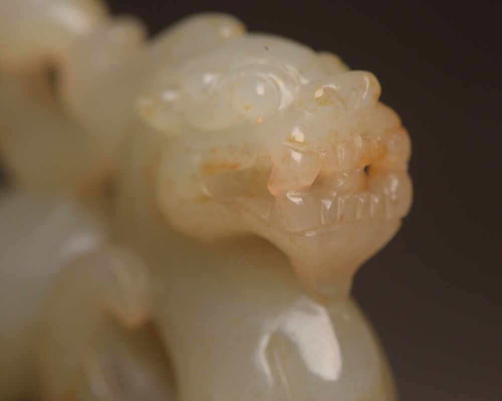 Antique Chinese Natural Hetian Jade Carving Beast Statue Exquisite Figurine Rare