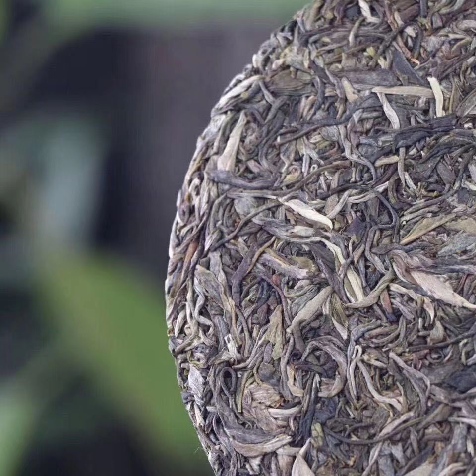 357g Yunnan Puer Green Tea Mengsong Raw Puerh Tea Cake Premium Pu-erh Sheng Tea
