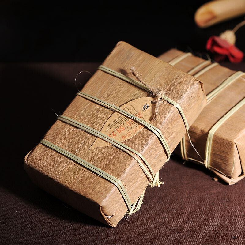Pu Zi Wei Mengku Ba Nuo Old Leaves Old Tree Huang Pian Pu Er Raw Tea Brick 500g