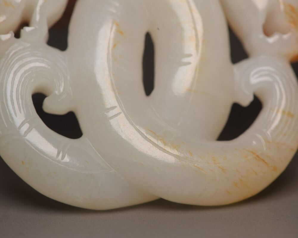 Top Chinese Natural Hetian Jade Carving Dragon Statue Exquisite Pendant Jewelry