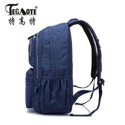 Lightweight Sports Backpack, Large Capacity Travel Rucksack Daypack School Bag
