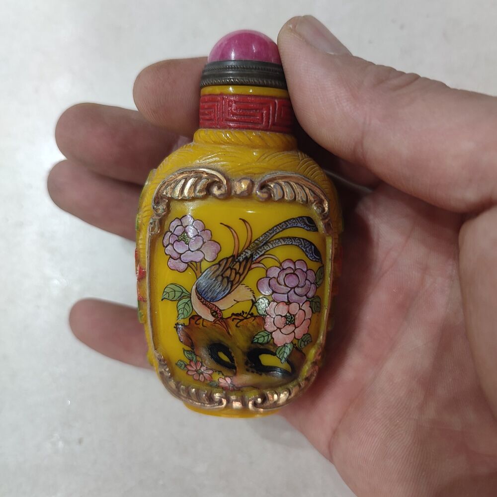 Collector Chinese Peking Glass Snuff Bottle Carved Crane Painted Yellow Gilding