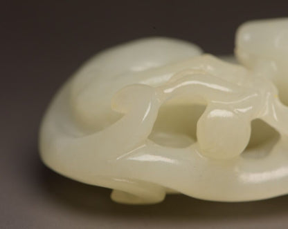 Antique Chinese Top Natural Hetian Jade Carving Beast Statue Exquisite Figurines
