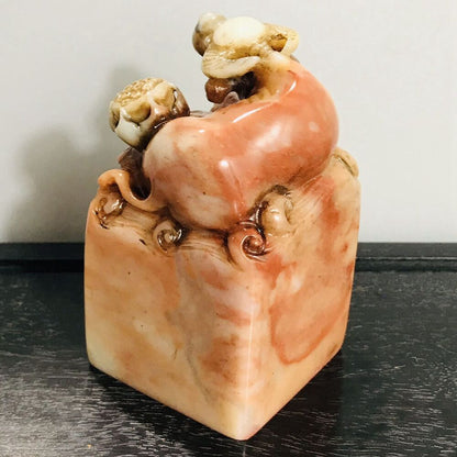 Chinese Peking Shoushan Stone Carved Cattle Statue Seal Figurines Collection Art