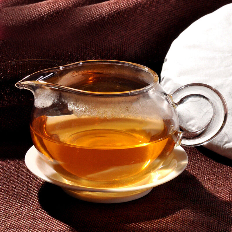2014 Yunnan yiwu "Gan tian"early spring old tree Pu erh Tea Arbres raw Cake tee