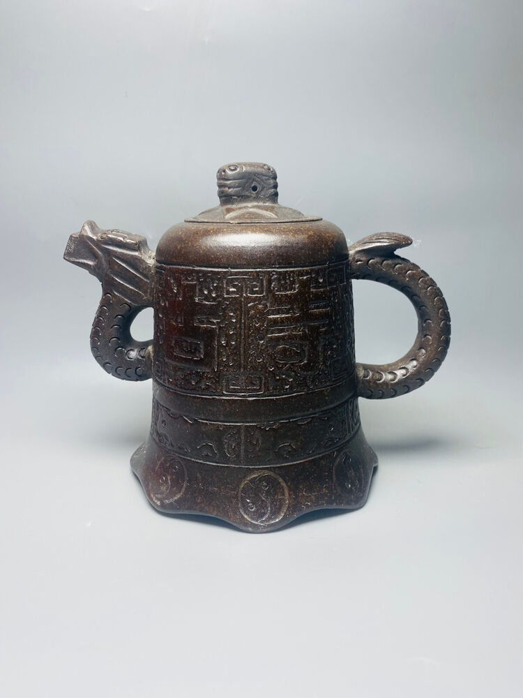 Chinese Yixing Zisha Clay Handmade Exquisite Teapot （古钟壶 底款：徐维君）