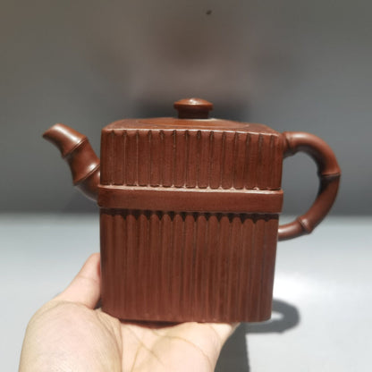 Chinese Yixing Zisha Clay Handmade Exquisite Teapot （一捆竹壶 底款：宜兴出品 )