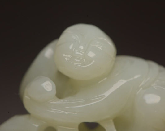 Top Chinese Natural Hetian White Jade Carved Exquisite Child Statue Figurine Art