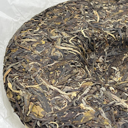 Pu 'er tea, 2021, 357 grams, raw.