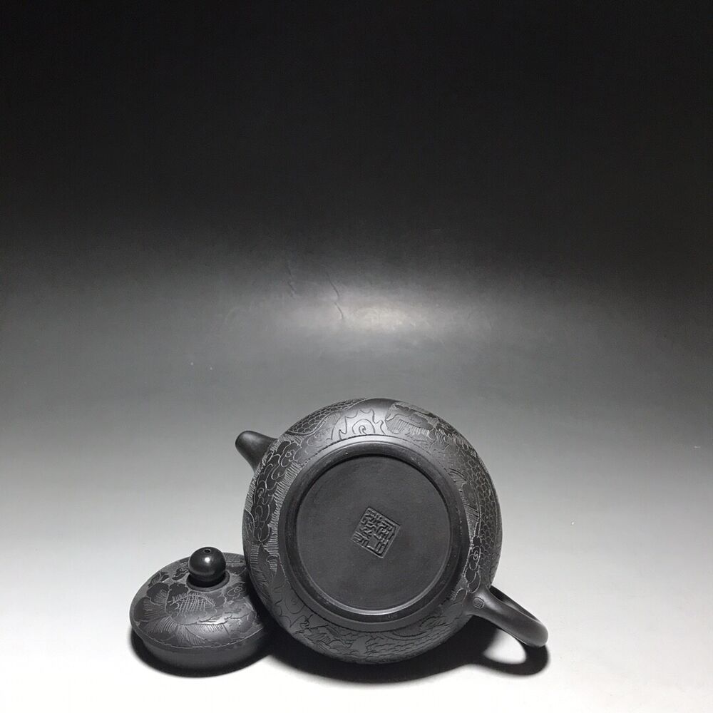 vintage chinese yixing purple clay teapot zisha ceremony carving Collectible art