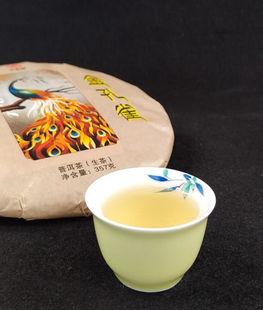 2022 YUNNAN yiwu puer tee,Golden Peacock,jin kong que Raw Pu-erh Tea Cake, 357g