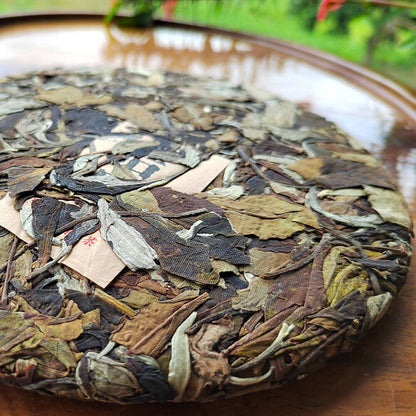 300g Yunnan Pu-erh Tea Cake Moonlight White Tea Ancient Tree Chinese Pu'er Tea